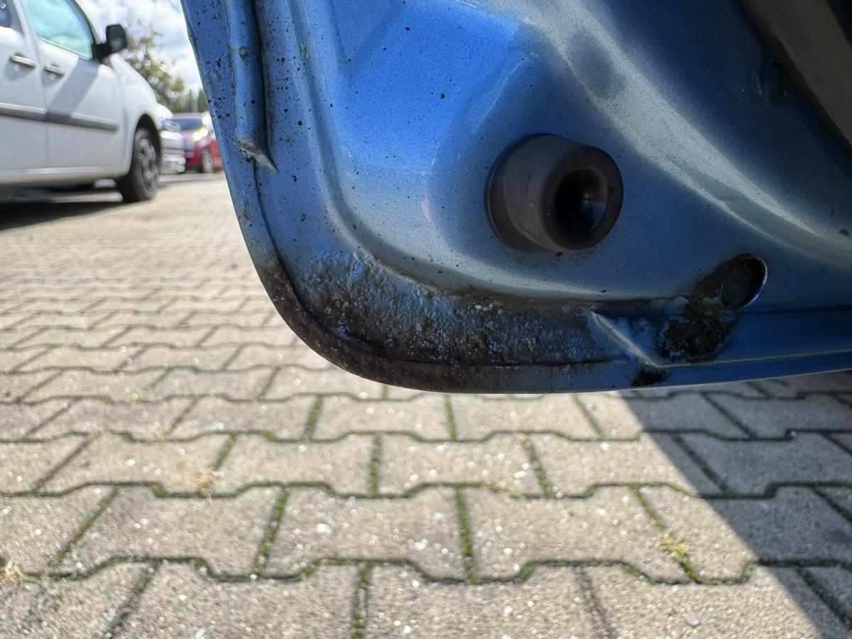 Opel Agila B original T&uuml;r hinten links GBW Marokkoblau met manuelle Fensterheber Rohbau Bj.2008